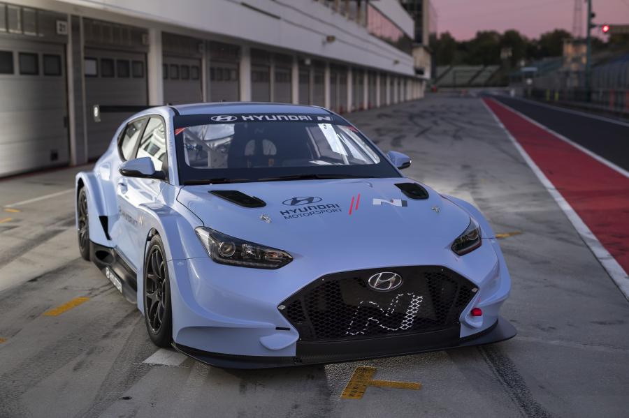  Hyundai Veloster N ETCR 2019 года  (фото 14 из 15)